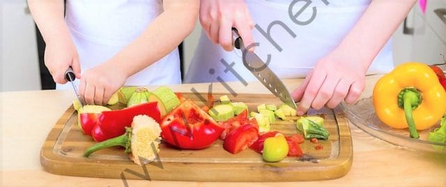 couper les legumes cutting veggies